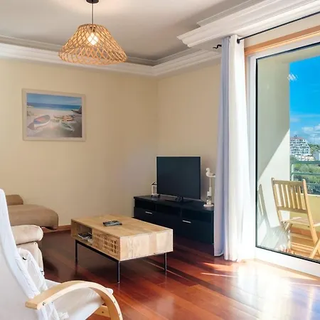 Vista Mar - Modern Sea Views In De Baixo Canico (Madeira)