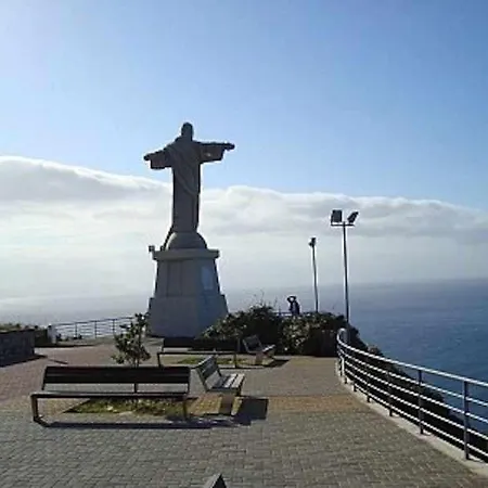 Apartment Vista Mar - Modern Sea Views In De Baixo Canico (Madeira)